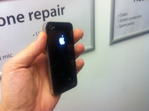 Мод iPatch сделает "светящееся яблоко" на iPhone 4 и iPhone 4S [Видео] 