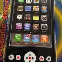 Игрушечный iPhone с джейлбрейком