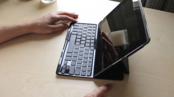 Belkin Ultimate Keyboard для iPad