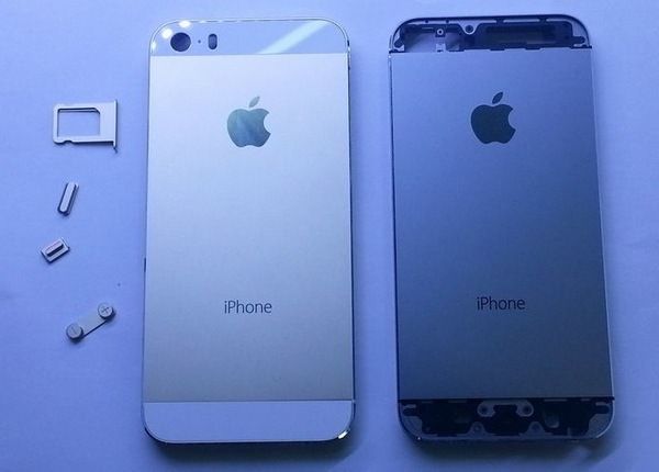 iPhone 5S и iPhone 5C крупным планом