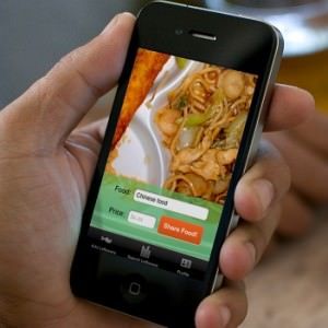 поделить едой с помощью iPhone