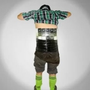 Сколько айфонов умещается на талии