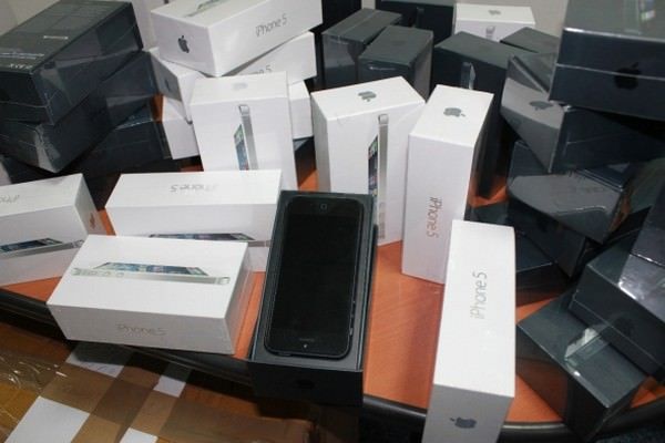 Российские таможенники задержали партию контрафактных iPhone в Забайкалье