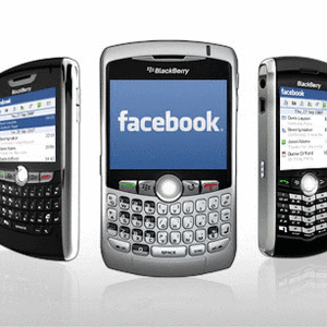BlackBerry может купить Facebook