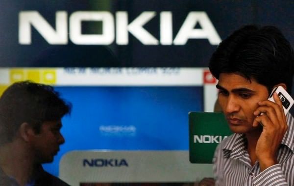 Сделка Nokia с Microsoft под угрозой