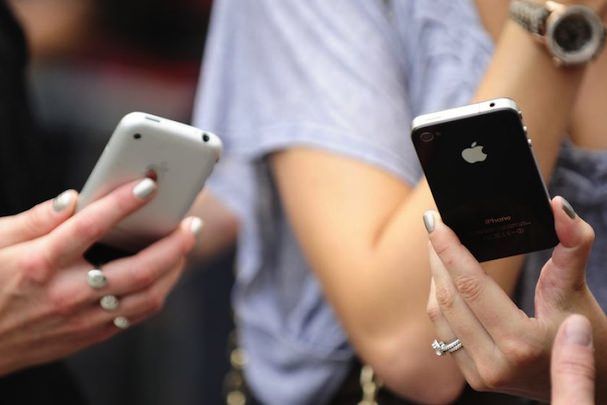 подростки в США выбирают iPhone
