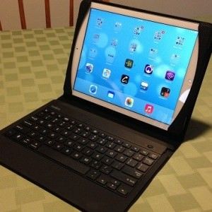 Клавиатура-чехол для iPad air