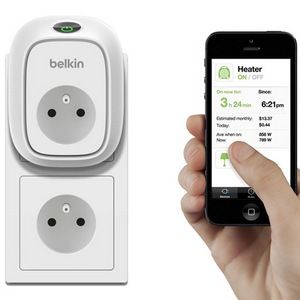 WeMo Insight Switch - "умная" розетка от Belkin