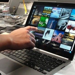 Microsoft троллит Google