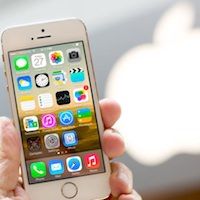 iphone 5s в Apple Store
