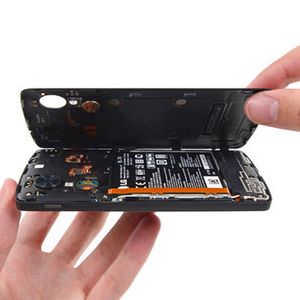 Специалисты iFixit разобрали Nexus 5