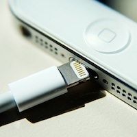 lighning usb iphone