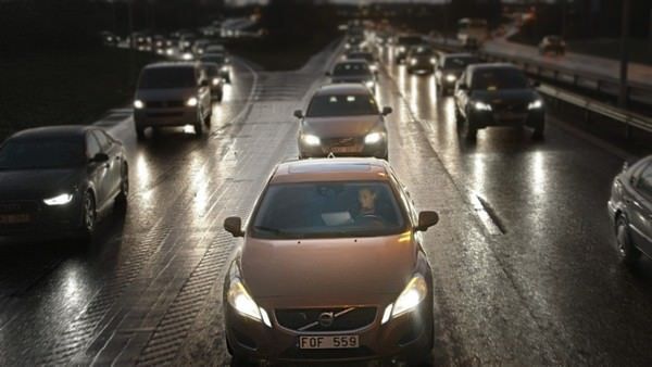 Робомобили от Volvo появятся на дорогах