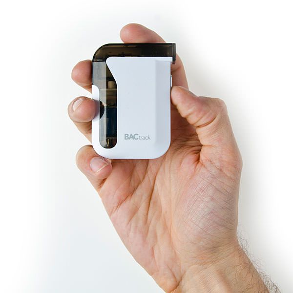 BACtrack Mobile Breathalyzer алкотестер для iPhone