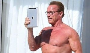 Арнольд Шварценеггер iPad