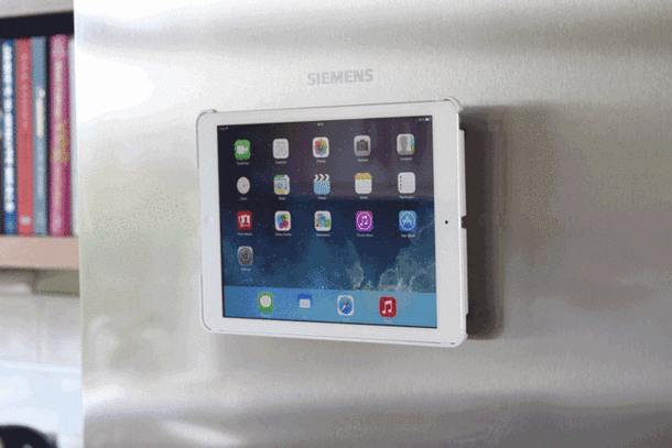 FridgePad II – магнитное крепление для iPad к холодильнику