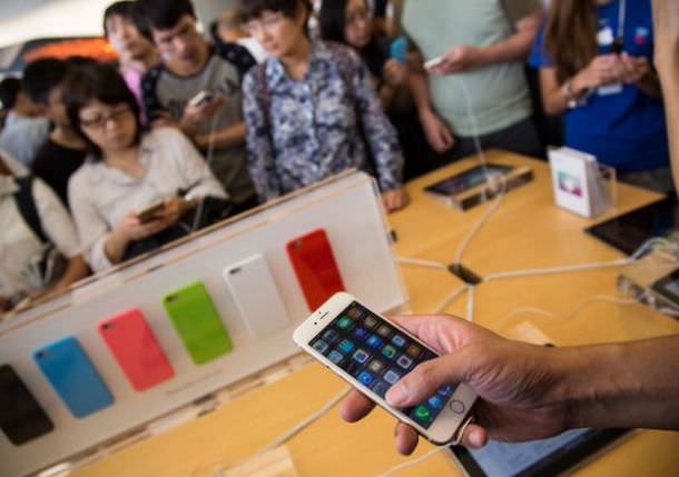 Старт продаж iPhone 6 и iPhone 6 Plus в странах "первой волны"