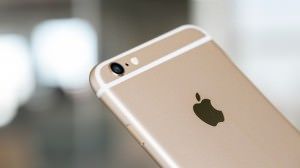 Какой физический вес содержимого памяти 128-гигабайтного iPhone 6 Plus?