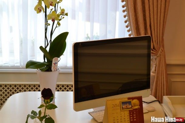 В кабинете председателя правления Нацбанка Республики Беларусь обнаружили компьютер похожий на iMac