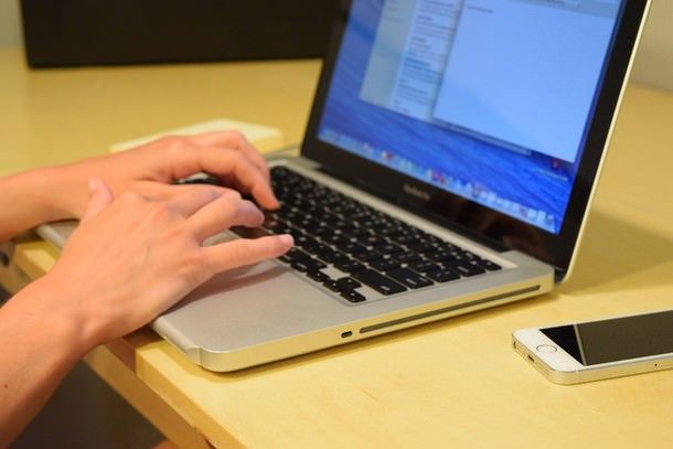 Аксессуар Ledge для MacBook сделает края ноутбука более округлыми и удобными