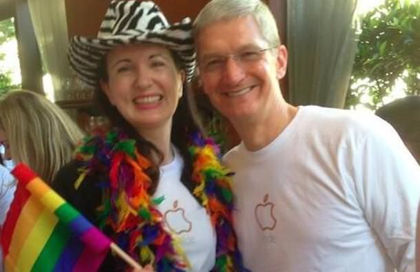 Глава Apple Тим Кук пожертвовал на кампанию в поддержку ЛГБТ 