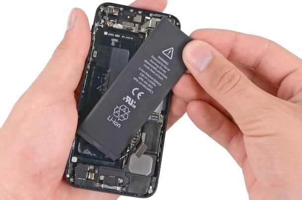 замена батареи (аккумулятора) на iPhone 5
