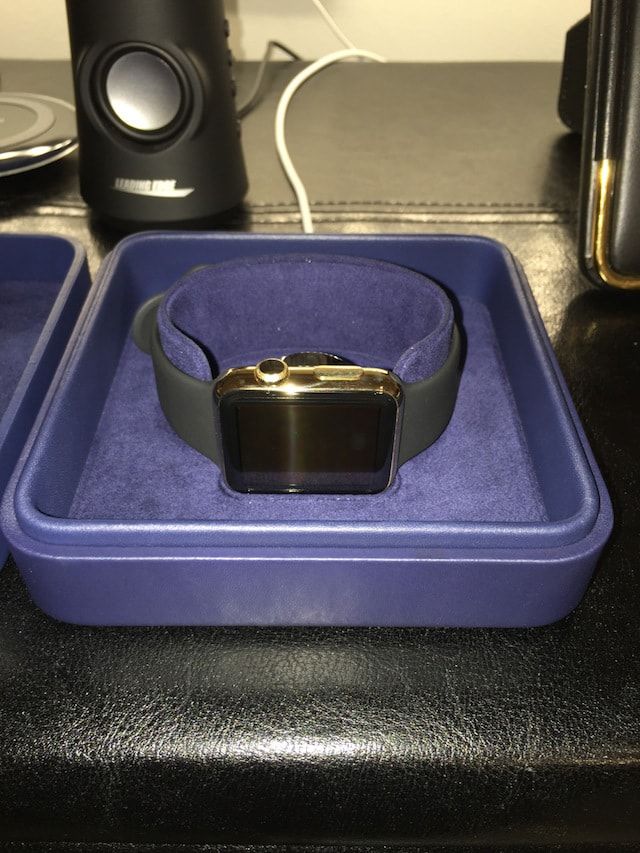 Распаковка Apple Watch Edition