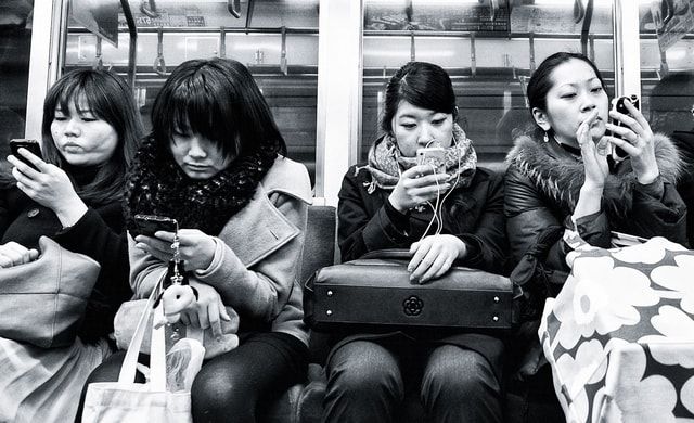 Как побороть зависимость от смартфонов