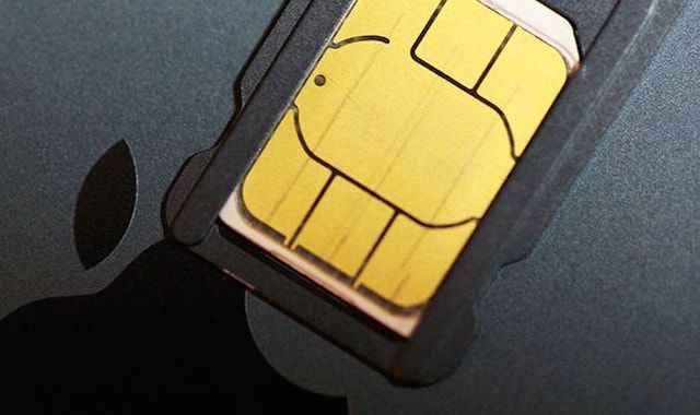 Apple, мобильный оператор