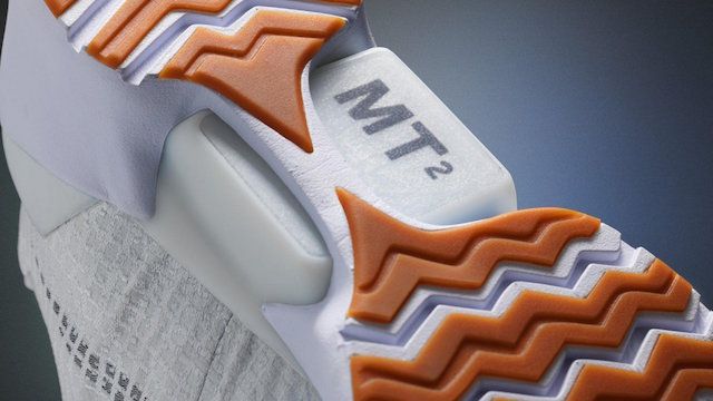 Nike HyperAdapt - кроссовки, которые зашнуровываются сами, как в фильме «Назад в будущее»