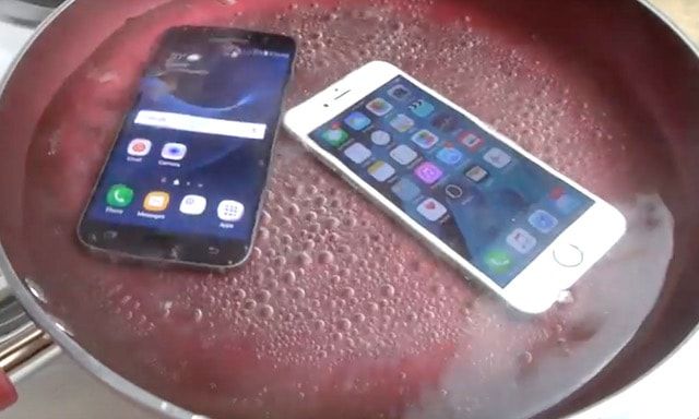 iPhone 6s vs Samsung Galaxy S7 в кипящей воде - эксперимент от TechRax