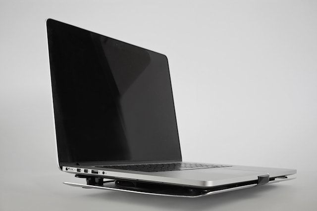 TILT - революционная система охлаждения для MacBook Pro