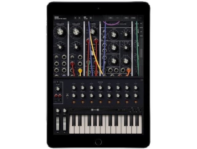 Легендарный синтезатор Model 15 вышел в версии для iPhone и iPad
