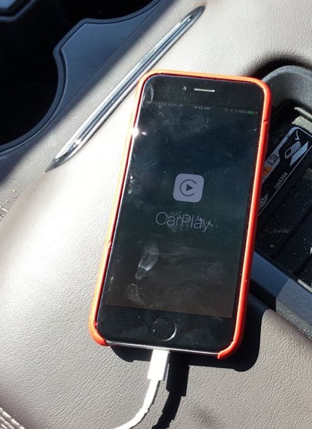 Подключение iPhone к CarPlay