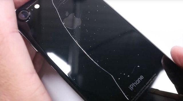 Как царапается iPhone 7 в цвете черный оникс