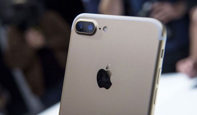 10 возможностей iPhone 7, недоступных пользователям Android-смартфонов