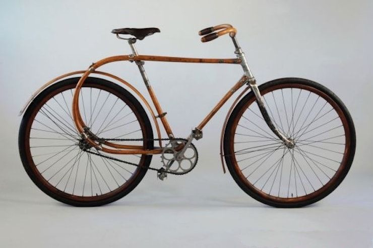 Bicyclettes de la fin du 19e siècle