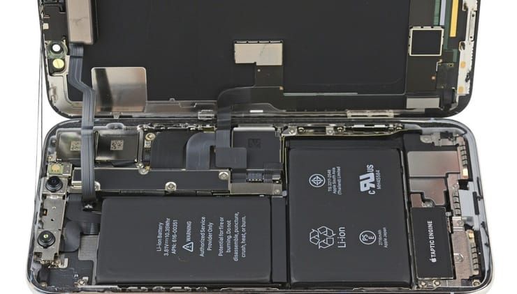 iPhone X - первый смартфон Apple, оснащенный двумя аккумуляторами (фото)