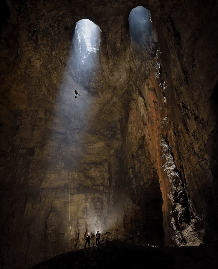 Verevkina Cave (2212 meters)