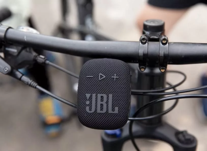 Беспроводная колонка JBL Wind для велосипедов и электросамокатов