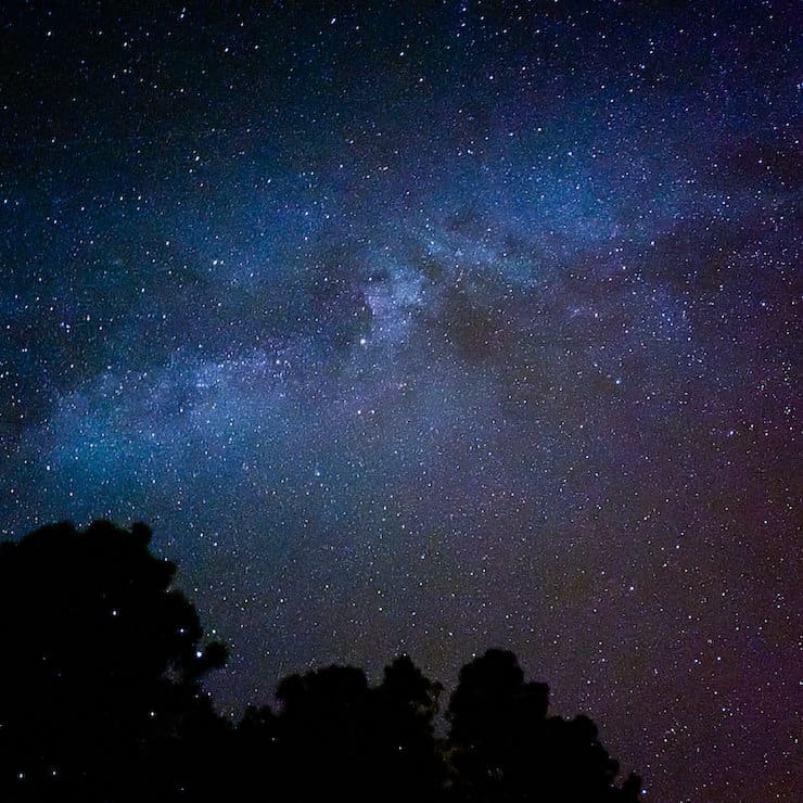 Съемка звезд в ночном режиме с применением формата ProRAW на iPhone