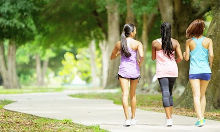 Qu'est-ce qui est le mieux - courir ou marcher vite ?