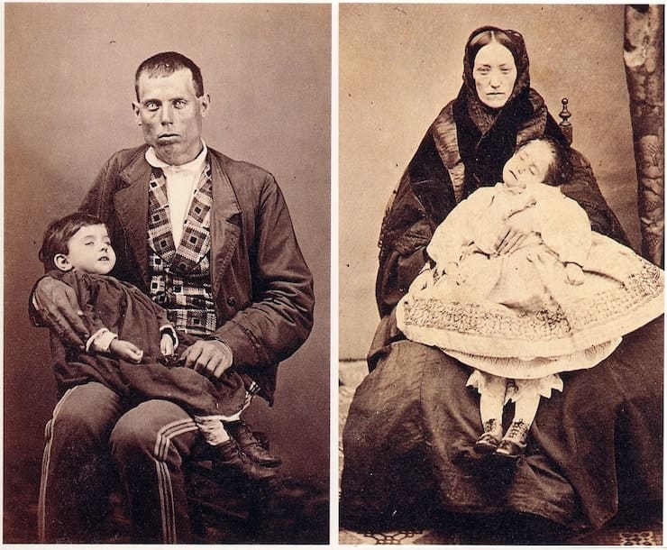 Post-mortem photos: photographs of the dead as living