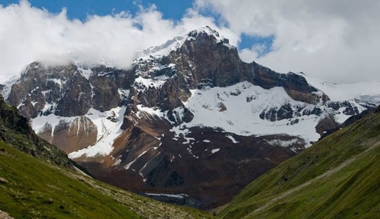 Кукуртли-Колбаши, Большой Кавказ, 4976 метров