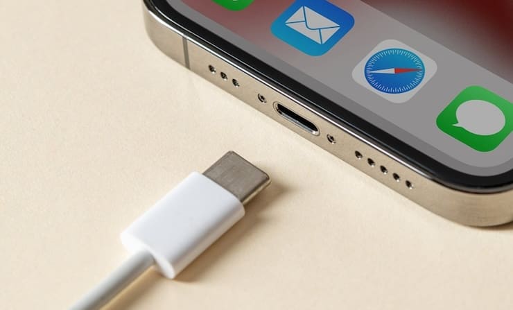 Что можно делать с USB-C портом на iPhone ?