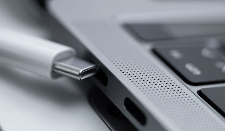 Зарядка MacBook Pro и MacBook Air через USB-C