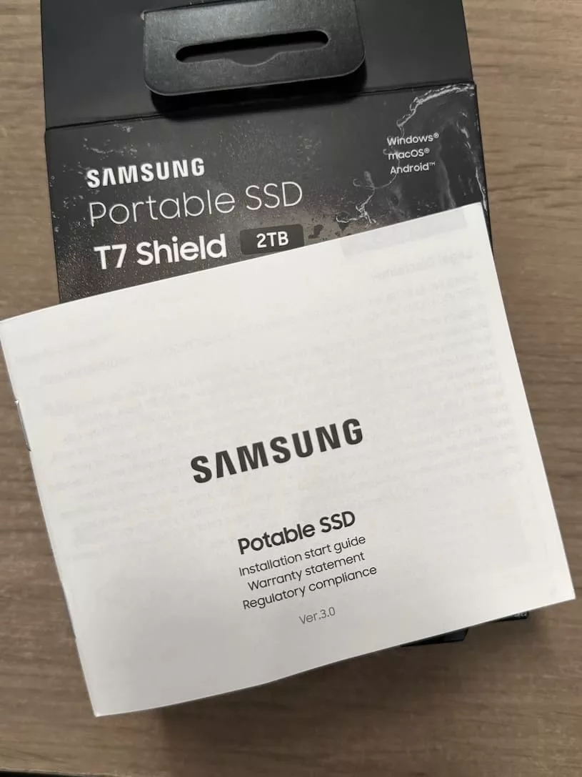 В мануале к SSD от Samsung за $300 слово Portable написано с ошибкой