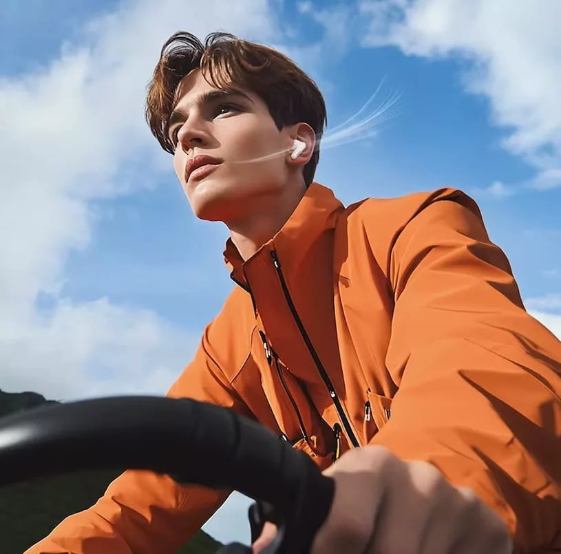 Обзор наушников с экраном UGREEN EchoBuds Magic - ветрозащита