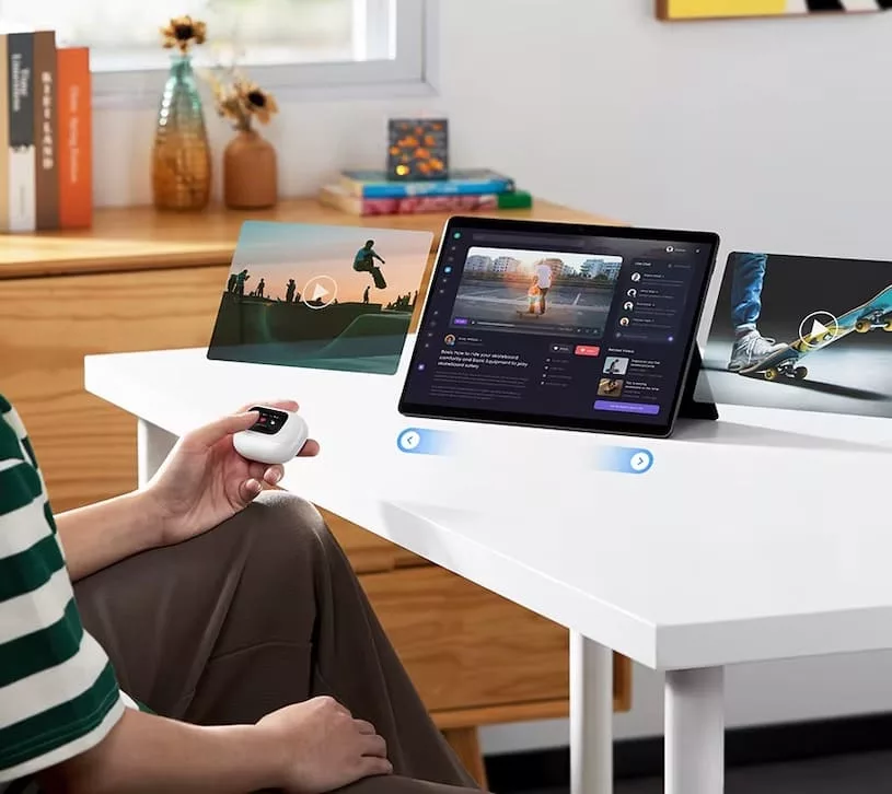 Обзор наушников с экраном UGREEN EchoBuds Magic - листание страниц